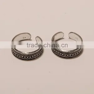T0002-STERLING SILVER PLAIN TOE RINGS 2.75 thumbnail-1