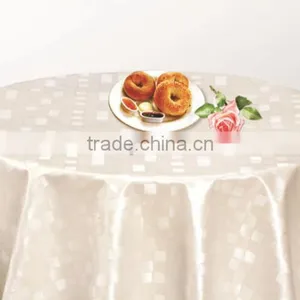 YH-2198Embossed Tablecloth With Non-woven/fannel Backing (golden/silver Grounding) thumbnail-1