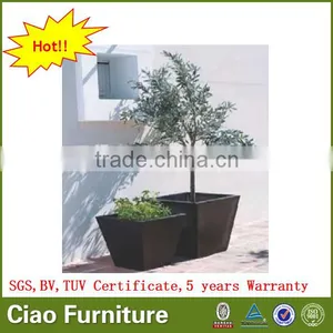 Water Resistant Garden Square Brown Rattan Flower Pot thumbnail-1