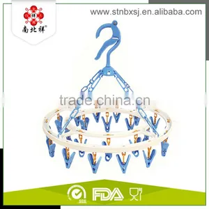Circle Round Shape Plastic Clothes Peg Hanger With 22 Clips thumbnail-1