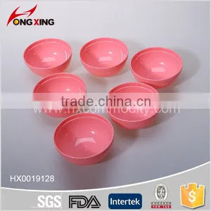 Round Pink Color Salad Plastic Bowl Set With Lid thumbnail-1
