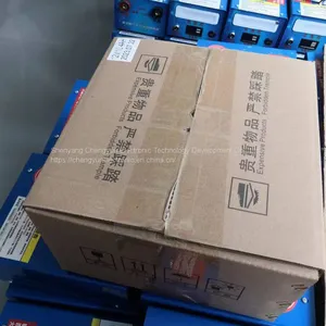 Battery Booster Car Jump Starter OEM/ODM Portable Car Battery Charger Jump Starter For All Gas Cars thumbnail-2