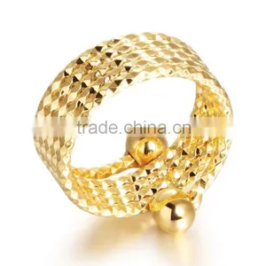 Shalwar Kameez Design for Men Saudi Arabia Yellow Gold Ring Patterns thumbnail-2