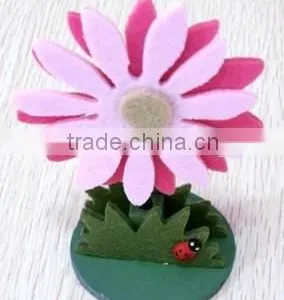 Felt Flower Card Clip thumbnail-1