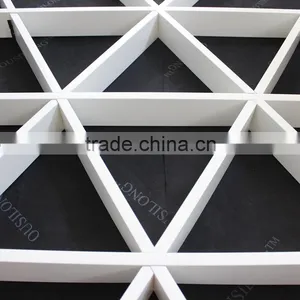Rust Proofing Hot Sale Aluminum Commercial Triangle Open Grid Suspended Ceiling thumbnail-1