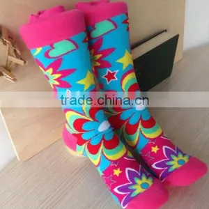 Small MOQ Hot Sale HaiNing Socks Manufacturer 200 Needles All Over Floral Stock Female Ladies Socks thumbnail-2