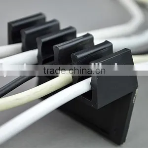 Best Selling 5 Plug Plastic Wire Manager Cord Divider Cable Winder thumbnail-2