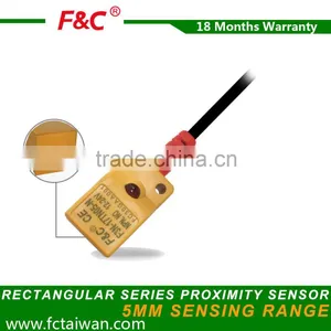 5mm Detection Distance NPN DC 10-30V Proximity Sensor thumbnail-1