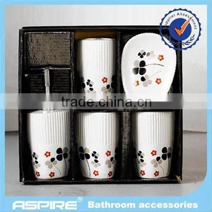 Pop Up Polyester Hamper Easy to Store thumbnail-3