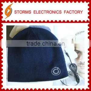 Unique Design Winter Music Hat Earphone for Keeping Warm thumbnail-1