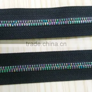 Big Teeth Plastic Zipper thumbnail-4