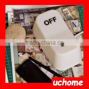 UCHOME Portable And Rechargeable Gravity Sensor Light thumbnail-2