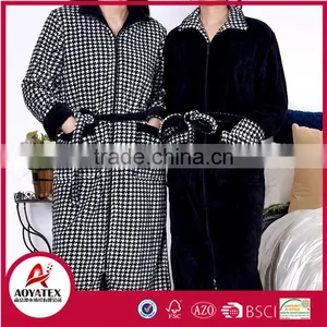 Houndstooth Printed Coral Fleece Long Style Zipper Reversible Bathrobe thumbnail-2