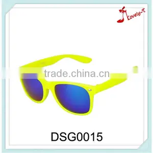 Fancy Color Promotion OEM Sunglass From China Cheap Wholesale thumbnail-1