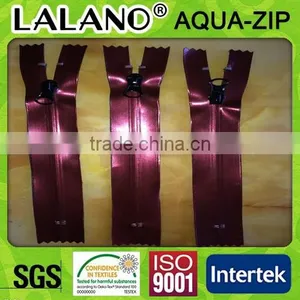 Wholesale Zippers in Rose Wine Color for Fashion Dress With OEKO-TEX CARTIFIED thumbnail-1