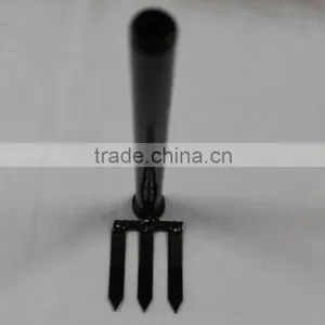 Farming and Garden Black Coated Mini Metal Digging Fork thumbnail-3