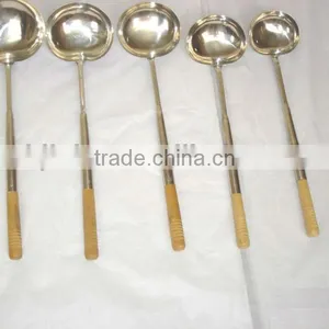 High-quality Stainless Steel Soup Ladle With Wooden Handle thumbnail-1