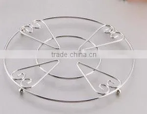 Metal Trivet thumbnail-1