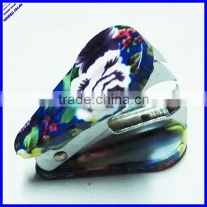 Mini Fancy Design Novelty Floral Staple Remover thumbnail-1