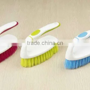 Newest Style Plastic Clothes Brush thumbnail-3
