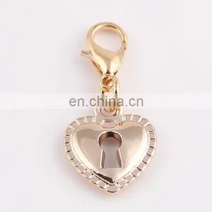 Custom Metal 3d Heart Shaped Keychain Silver Keychain 3d Heart Keychain With Wings thumbnail-2