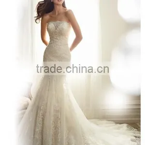 Lace Mermaid Wedding Dress Strapless Neckline Elegant Wedding Dresses Bridal Gowns thumbnail-1