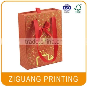 High Quality Custom Paper Gift Box thumbnail-4