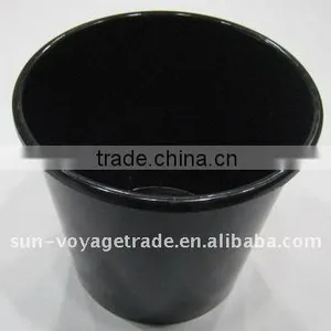 Plastic Pot thumbnail-1