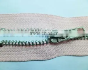 5# Metal Aluminum Teeth Zipper Close End Zipper With Locking Slider Jacket Zipper thumbnail-2