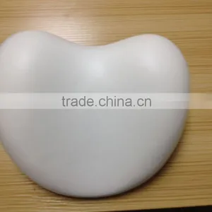 2015 New Design pu Foam Heart Shaped Headrest thumbnail-1