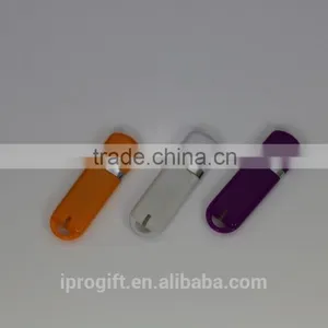 Wholesale Promotional Gift OEM Logo Personalized OEM Color USB Flash Drive 16GB thumbnail-3