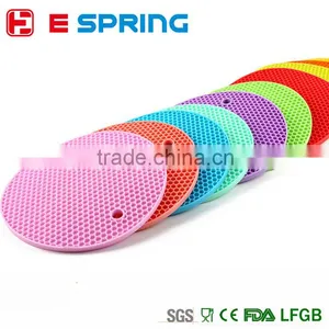 Durable Silicone Heat Resistant Mat Pot Holder Mat Trivet Multi-purpose Round thumbnail-1