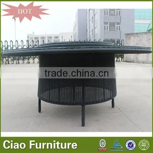 Upscale Rattan Round Table thumbnail-2