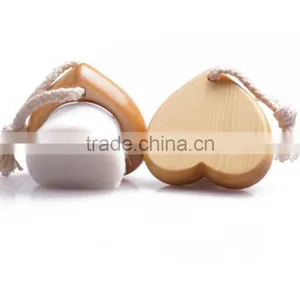 2015 Hot Sale Heart Shape Facial Cleansing Brush With Wooden Handle thumbnail-1