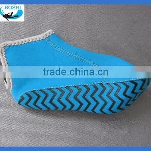 Wholesale Custom Neoprene Waterproof Socks thumbnail-2