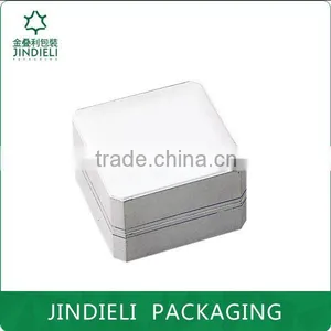 White Beauty Single Watch Gift Box Packaging thumbnail-1