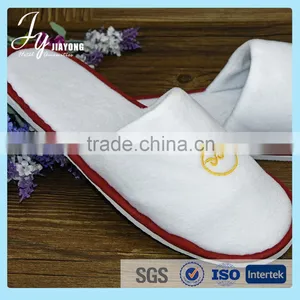 Most Popular Cheap Indoor Guest Slippers Custom Hotel Slippers thumbnail-2