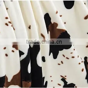Cute Cow Pattern Coral Fleece Blanket thumbnail-5