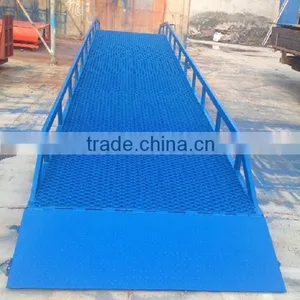 European Standard Manual Handle Truck Loading Ramp Mobile Dock Ramp CE thumbnail-1