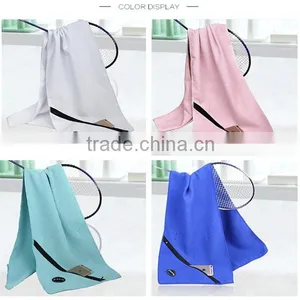 Wholesale Custom Logo Microfiber Organic Gym Sport Towel With Zip Pocket thumbnail-2