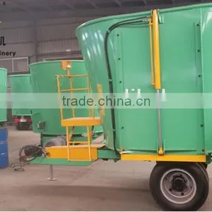 Cattle Feed Mixing in the Farm/tmr Mixing Wagon Trailer thumbnail-5