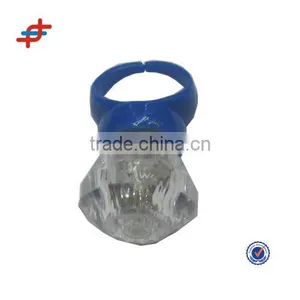 Plastic Diamond Flashlight Ring thumbnail-1