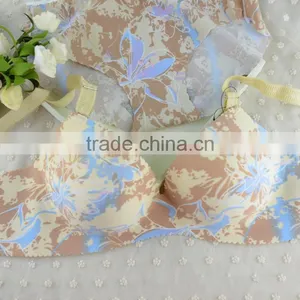 Self Adhesive Seamless Set Ladies Bra Designs thumbnail-1