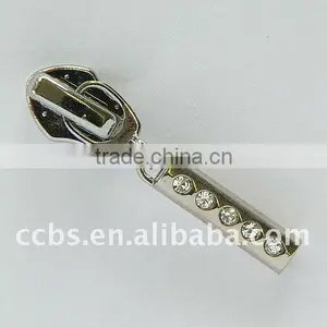 High Quality No.5 Fashion Nylon Slider With Diamond thumbnail-1