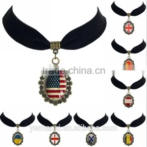 Best Selling Alloy Keychain Products Cute London England Flag & Phone Box Charms Metal Keychain K0126 thumbnail-6