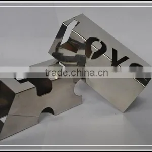 Economy Fiber Laser Cutting Machine Used for 6mm Square Pipe Cutting thumbnail-3