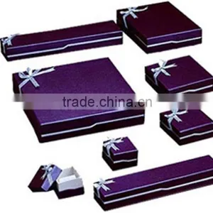 Purple Square Ring Bracelet Necklace Gift Box Present Case thumbnail-1
