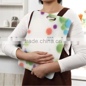 Foldable Color Butcher Plastic Chopping Board thumbnail-2