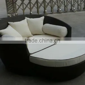 Newest Design Outdoor Big Sun Bed Rattan Day Bed thumbnail-2