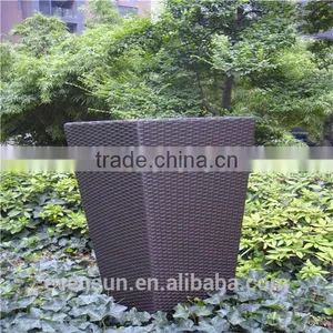 Wicker Outdoor Garden Flower Pot Set thumbnail-2